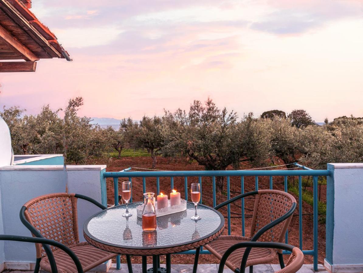Secret Summer Havens - Perfectly Secluded Getaways Vasilítsion Exterior photo